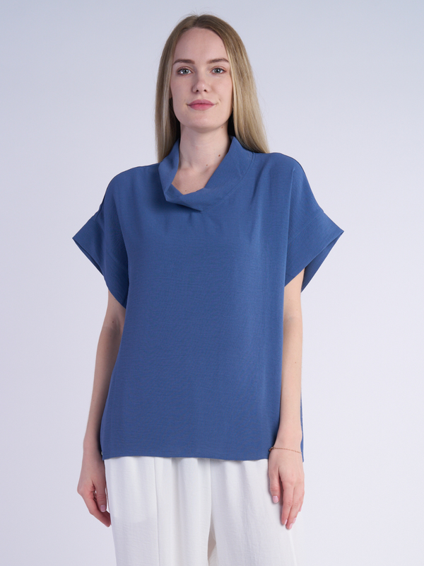 Airflow Solid Mockneck Top