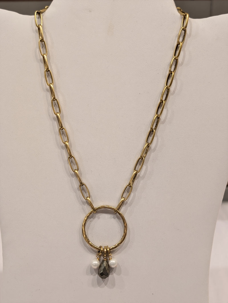 Link Chain with Circle Pendant Necklace