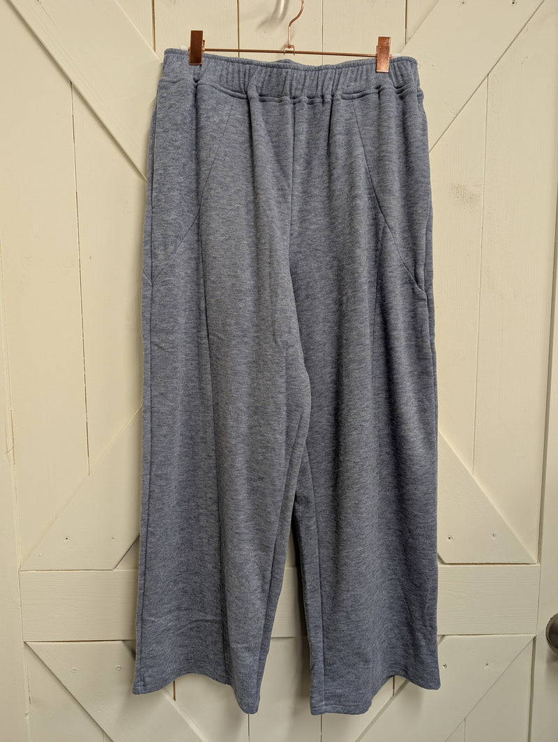 Knit Solid Pants w/Pockets