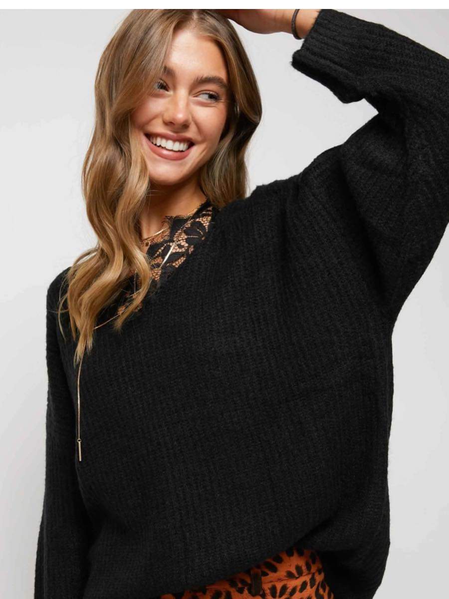 received_1176807833259074_900x